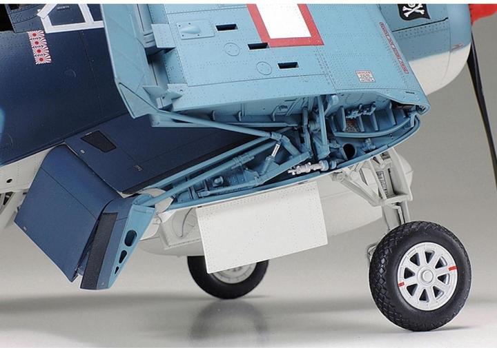 Produktbild Tamiya Vought F4U-1A Corsair