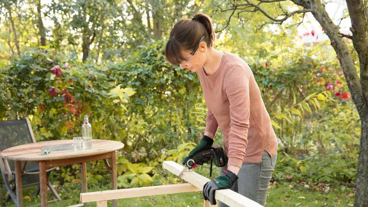 Actual product image Bosch Home & Garden AdvancedCut 18