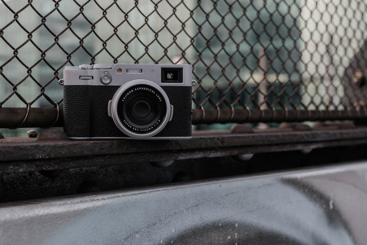 Produktbild Fujifilm X100VI (23 mm, 40.20 Mpx, APS-C / DX)