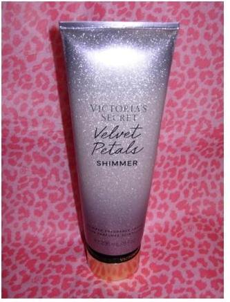 Victoria's Secret Victorias Secret - Velvet Petals Shimmer Body Lotion 236ml (Körperlotion, 236 ml)