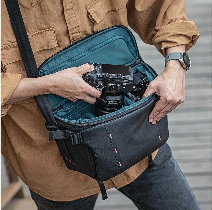 Actual product image Pgytech Photo Backpack OneMo Sling 11L Space Black (Camera shoulder bag, 11 l)