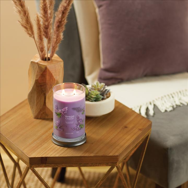 Produktbild Yankee Candle Duftkerze Lilac Blossoms Signature Large Tumbler