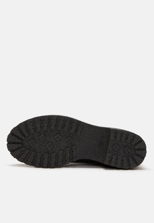 Actual product image Felmini CASTER B501, the timeless lace-up boot from, is characterised by an elegant combination of a (38)