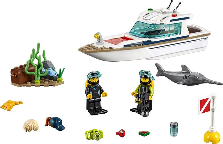 Actual product image LEGO Diving yacht (60221, LEGO City)