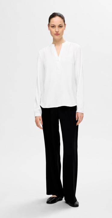 Image du produit Selected Femme Haut droit col V (40)