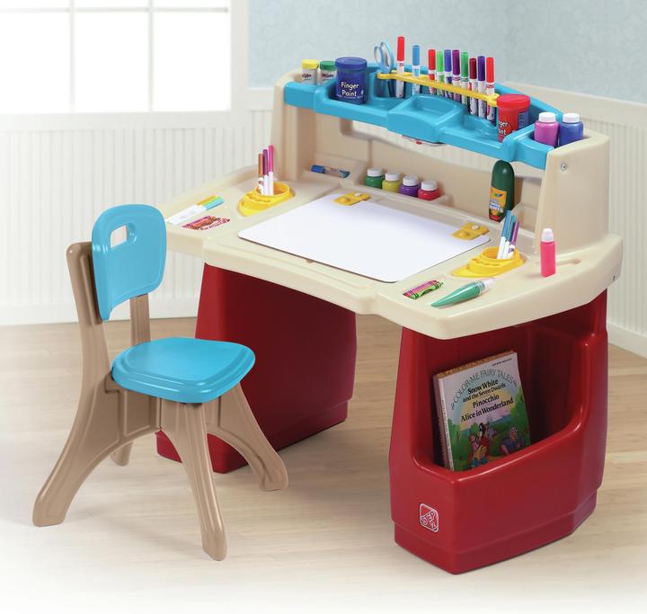 Actual product image Step2 Deluxe Art Master Desk (Child armchair)
