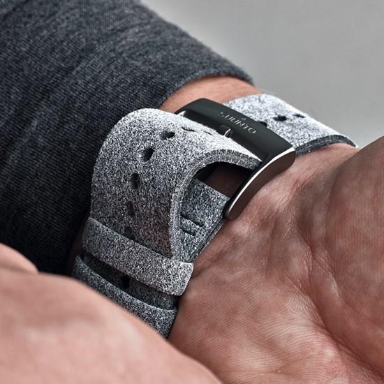 Actual product image Suunto 24 URB5 MicrFiber Strap Grey/Steel M (24 mm, Fabric, Microfibre)