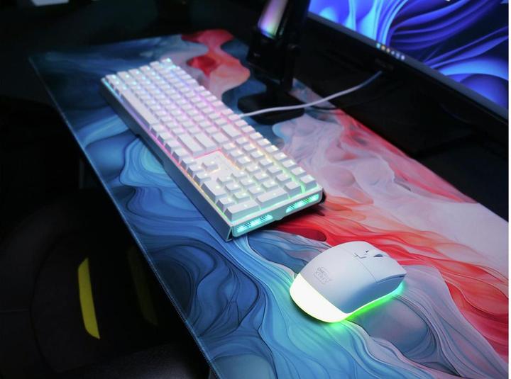 Actual product image CHERRY xtrfy M50 White Wireless Mouse (Wireless, Cable)
