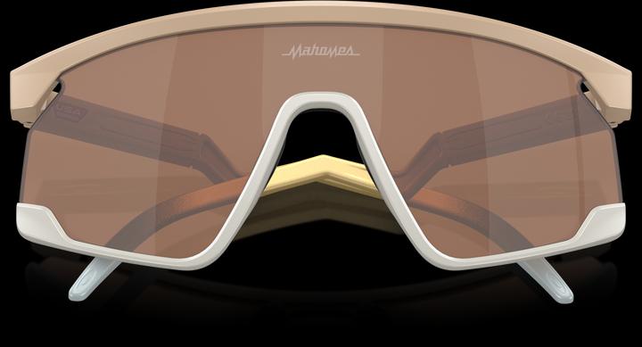 Actual product image Oakley Bxtr (Matte Terrain Tan, Prizm Tungsten)