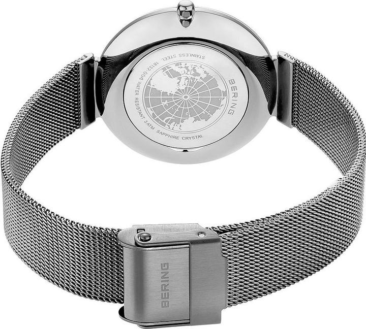 Actual product image Bering Classic (Analogue wristwatch, 32 mm)