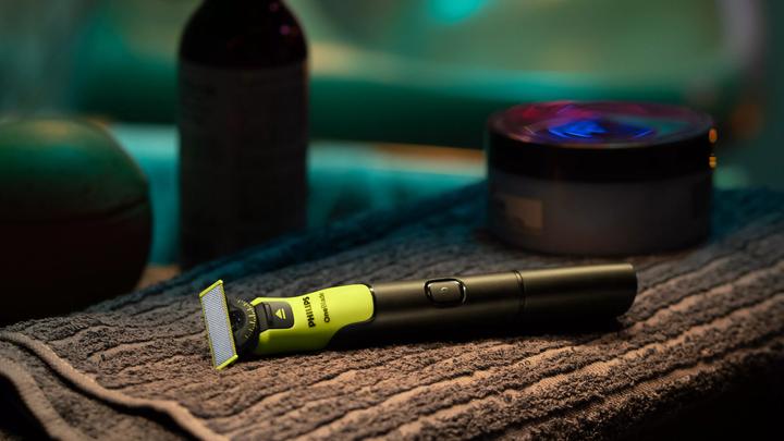 Immagine prodotto Philips OneBlade 360 con connettività Face