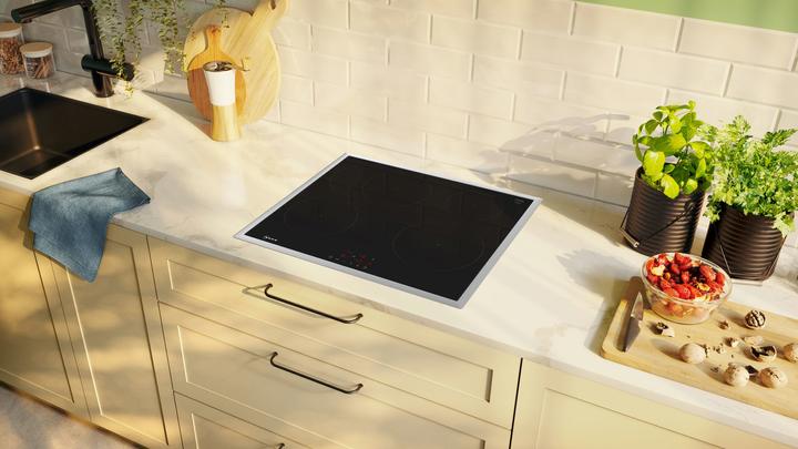 Produktbild Neff N 50, Induktionskochfeld, 60 cm, Schwarz, Mit Rahmen aufliegend, T56SBF1L0