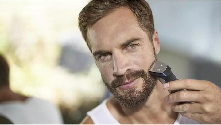 Produktbild Philips Multigroom Series 7000