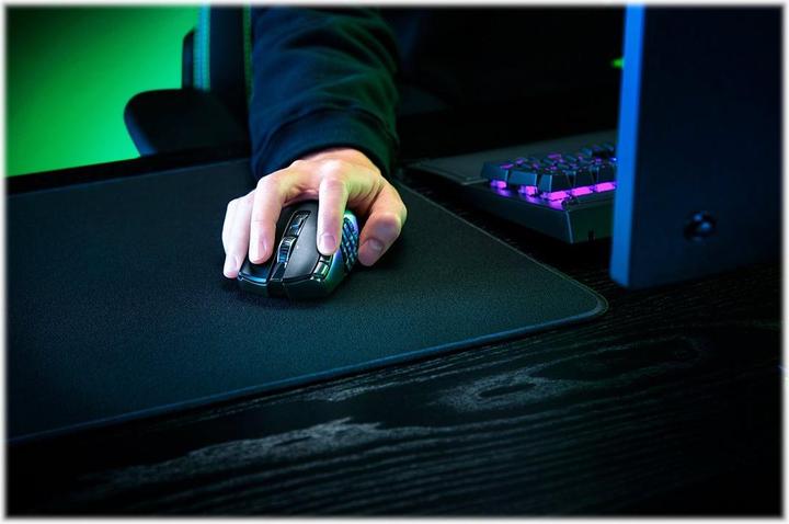Image du produit Razer Naga V2 HyperSpeed pour le jeu, 2,4 GHz, Bluetooth, Sans fil, Noir (Sans fil)