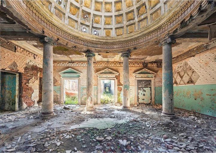 Produktbild Schmidt Spiele Sanatorium (1000 Teile)