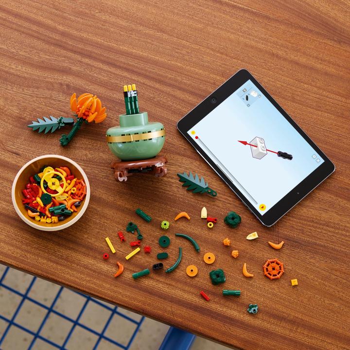 Actual product image LEGO Chrysantheme (10368, LEGO Botanical)