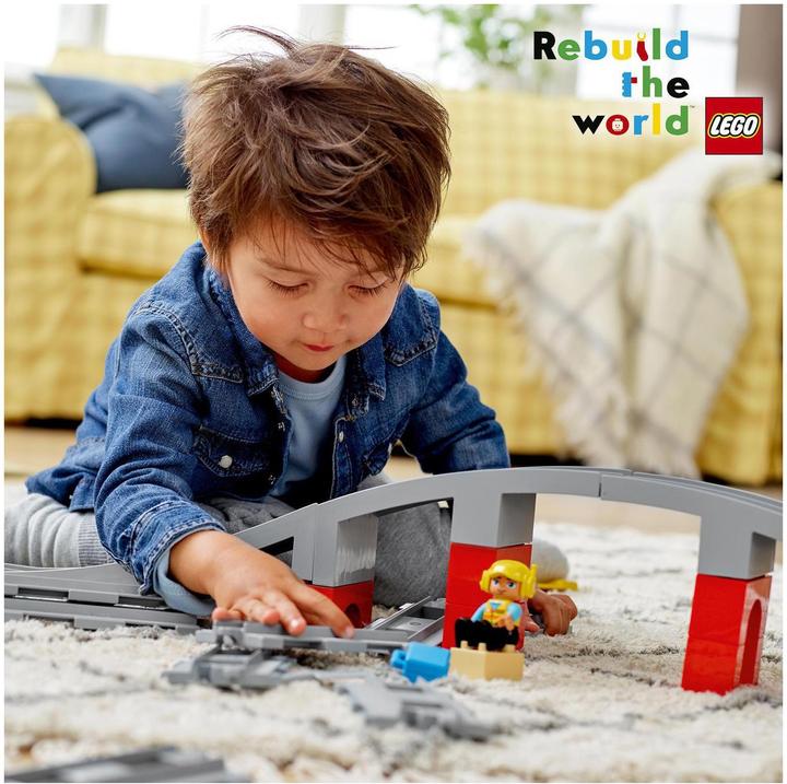 Immagine prodotto LEGO Ponte ferroviario e binari (10872)