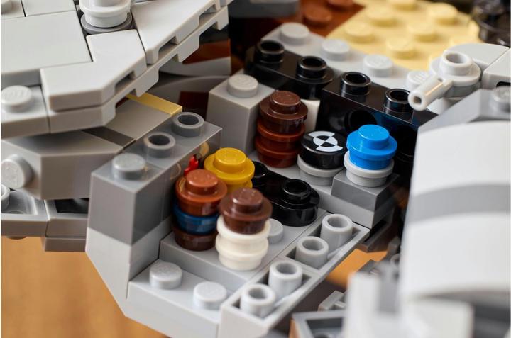 Immagine prodotto LEGO Millennium Falcon (75375, LEGO Star Wars)