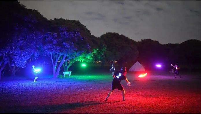 Actual product image Tosy Frisbee purple LED