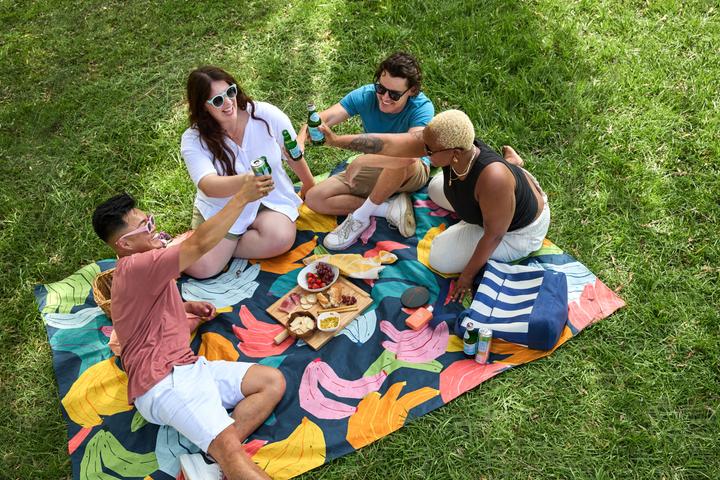 Actual product image Dock & Bay Picnic Blanket L Bananarama 170x170cm