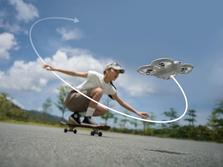 Productafbeelding DJI Neo Vlieg Meer Combo (18 min, 135 g, 12 Mpx)
