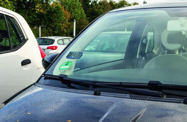 Actual product image DNT ParkScreen electronic parking disc
