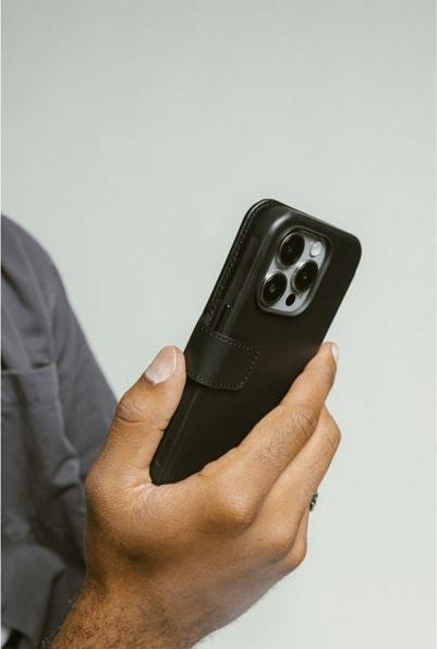 Produktbild Nomad Modern Leather Folio (Apple iPhone 16 Pro)