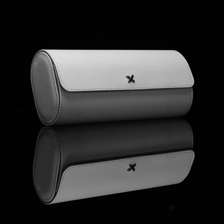 Actual product image Luxcessory Highness watch roll with tracker for 3 watches