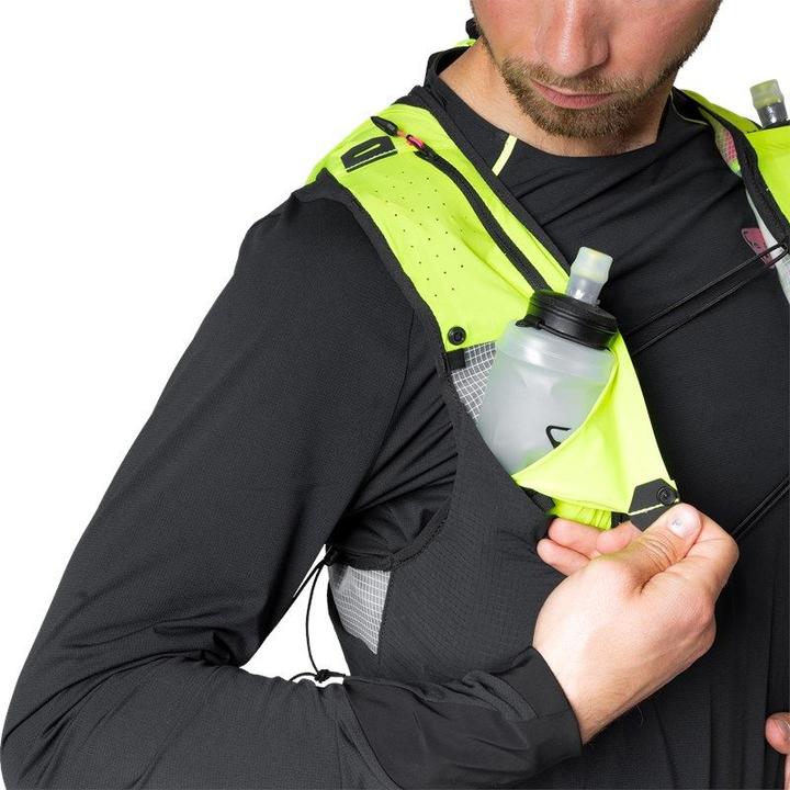 Actual product image Dynafit DNA 8 running waistcoat (8XL)