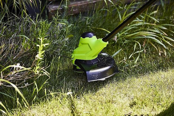 Productafbeelding Greenworks g24lt30m Snoeischaar 24V zonder accu en lader (Onkruidverdelgers)