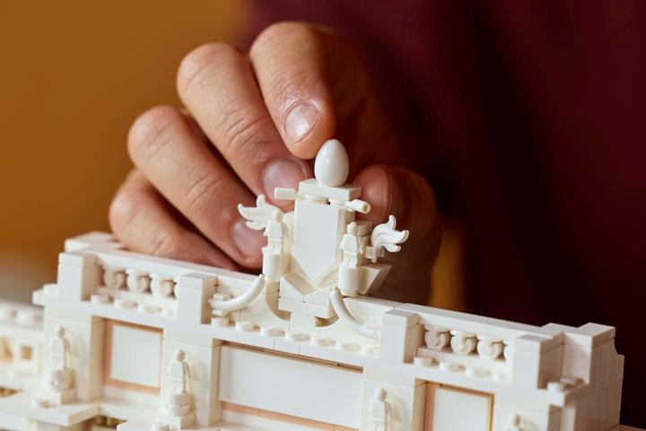 Immagine prodotto LEGO Fontana di Trevi (21062, LEGO Architecture)