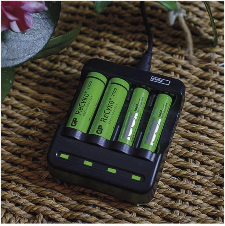 Actual product image Emos Battery Charger BCN-40 (1 pcs., AAA, Chargers without battery)