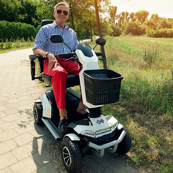 Actual product image Bischoff & Bischoff Scooter Centuro S2 6 km/h