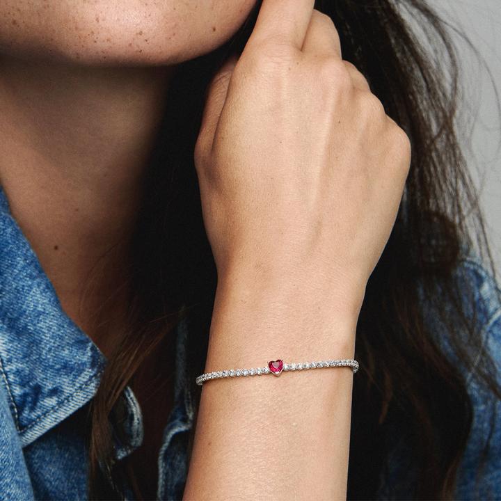 Immagine prodotto Pandora Bracciale tennis con cuore rosso scintillante (20 cm, Argento 925)