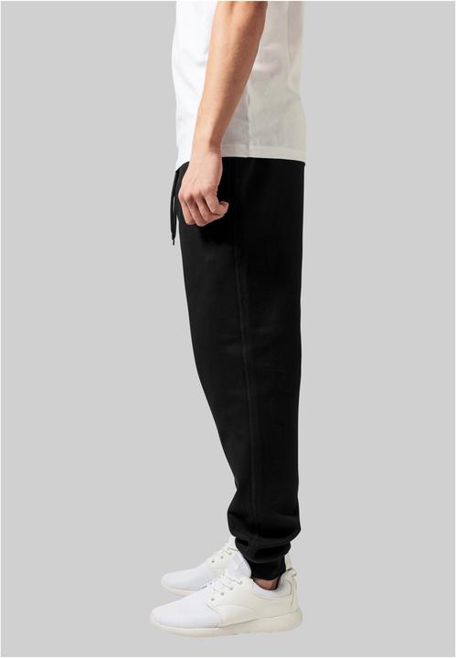 Actual product image Urban Classics UC Men Basic Sweatpants (L)
