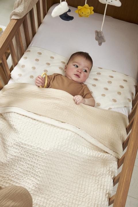 Actual product image Meyco Baby Uni cot sheet - pre-washed muslin - soft sand - 100x150cm