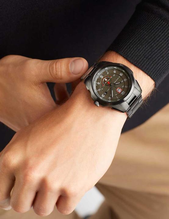 Actual product image Luminox Adventurer Field (Diving watch, 42 mm)