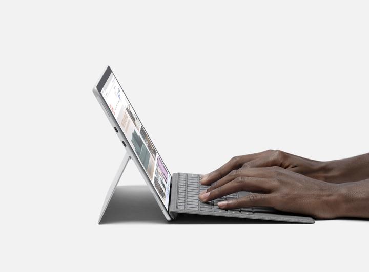 Produktbild Microsoft Surface Pro X (13", Microsoft SQ1, 8 GB, 128 GB, DE)