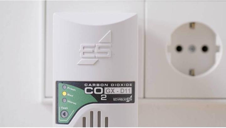 Immagine prodotto Schabus Sensore di qualità dell'aria CO2 Presa dispositivo di avvertimento GX D11