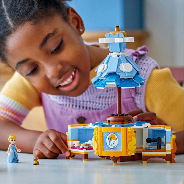 Actual product image LEGO Cinderella's dress (43266, LEGO Disney)