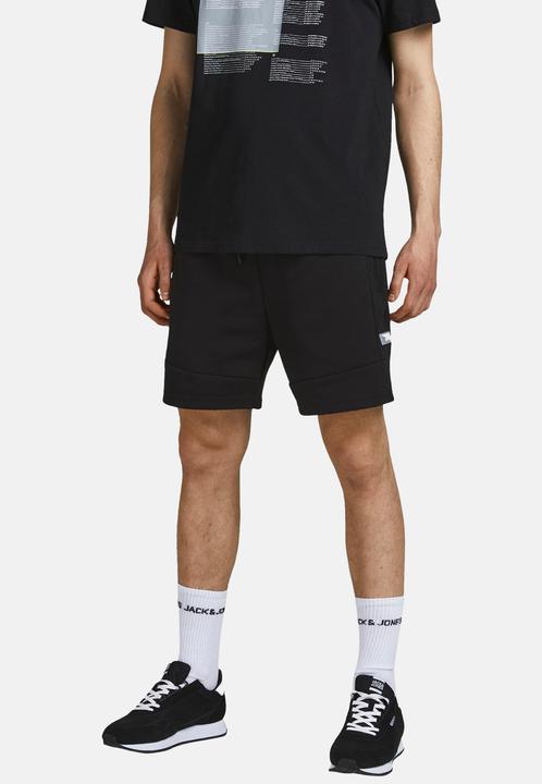 Actual product image Jack & Jones Reissverschlusstasche Interlock Sweatshorts (XS)