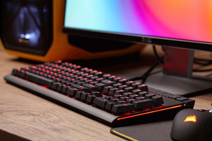 Produktbild Corsair Strafe (CH, Kabelgebunden)