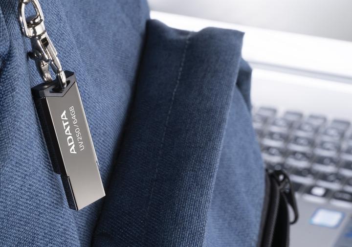 Image du produit Adata Lecteur flash USB 2.0 UV250 16GB BLACK (16 Go, USB-A)