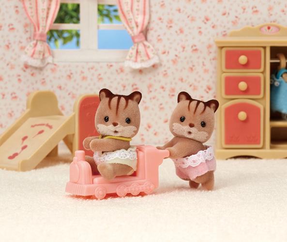 Actual product image Sylvanian Families Toy Poodle Twins