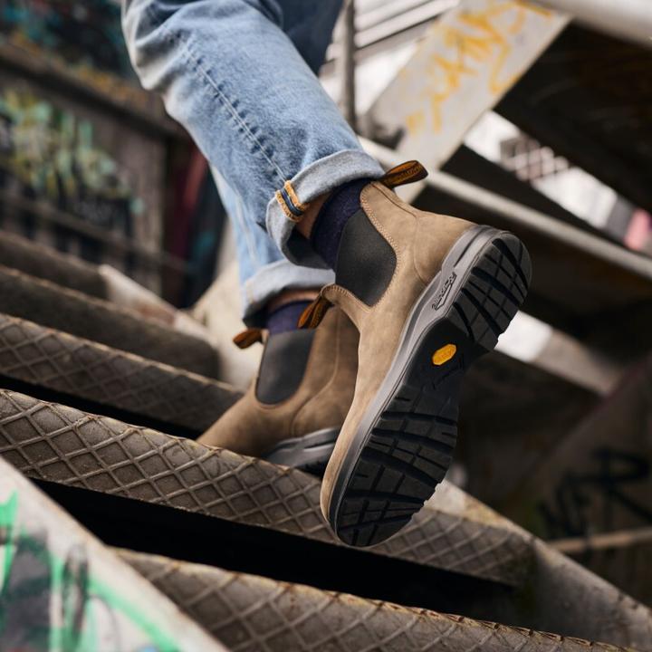 Actual product image Blundstone 2056 (37)
