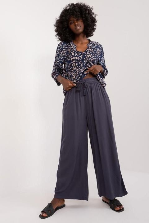Sublevel Damen Hose model (M)