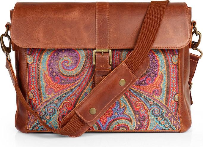 Produktbild Only-Bags.Store Echtes Leder Messenger Bag, MacBook Pro 15 Zoll, Laptoptasche mit einzigartigem Design, Unisex (15")
