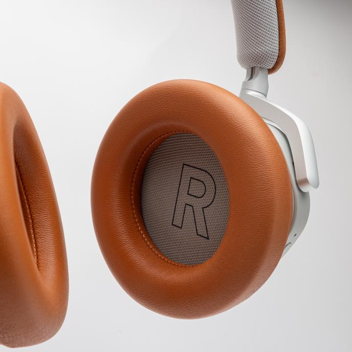 Image du produit B&O Audio Beoplay HX (ANC, 35 h, Sans fil, Filaire)