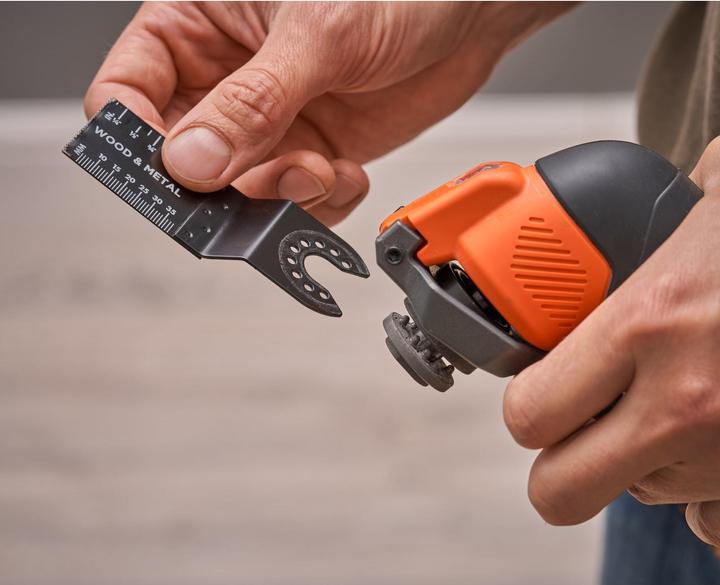 Actual product image Black & Decker 18 V multifunctional tool, 1A charger, 1x 2.0 Ah battery, 20 pcs accessories, kit box