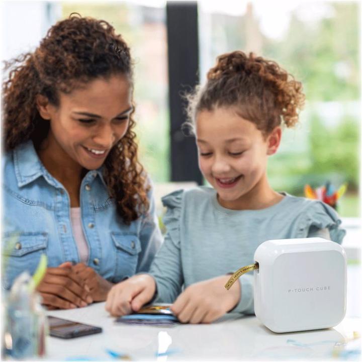 Actual product image Brother P Touch P710BTH Bundle